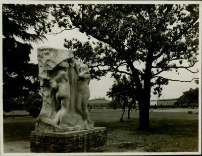 [Parque de esculturas del Museo Nacional de Bellas Artes foto 04-01]
